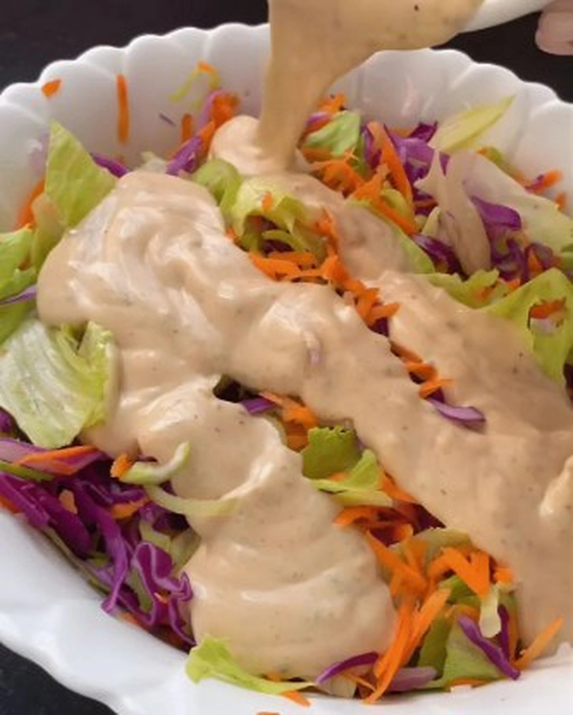 Salada com molho cremoso 2
